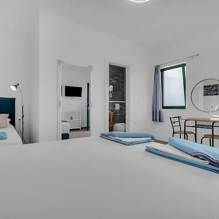 Irena With Heated Pool And Sea View Tatil Evi *