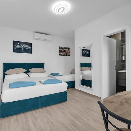 Irena With Heated Pool And Sea View Tatil Evi