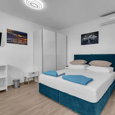 Tatil Evi Irena With Heated Pool And Sea View *